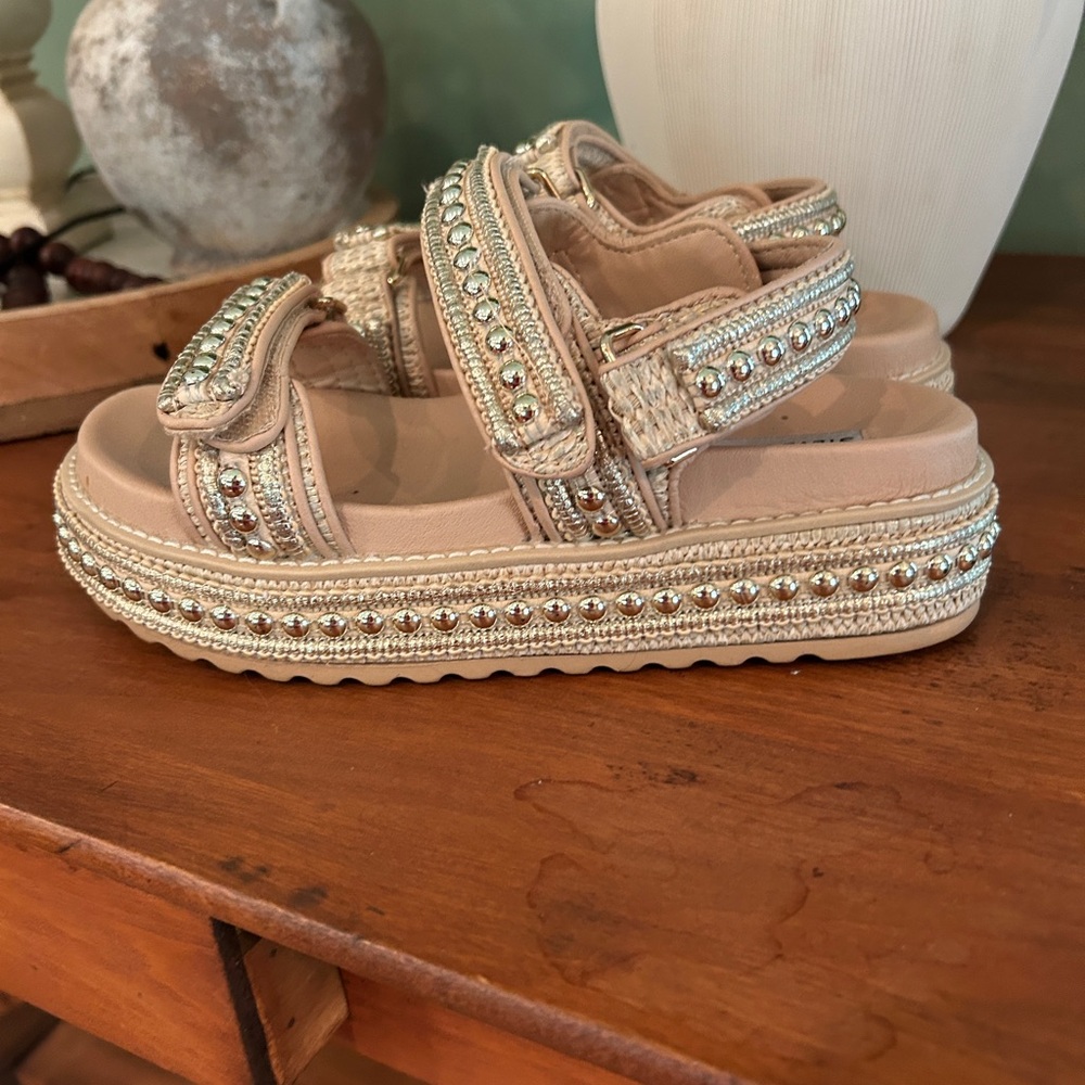 Steve Madden Beaded Platform Sandals in Beige - Picture 8 of 9